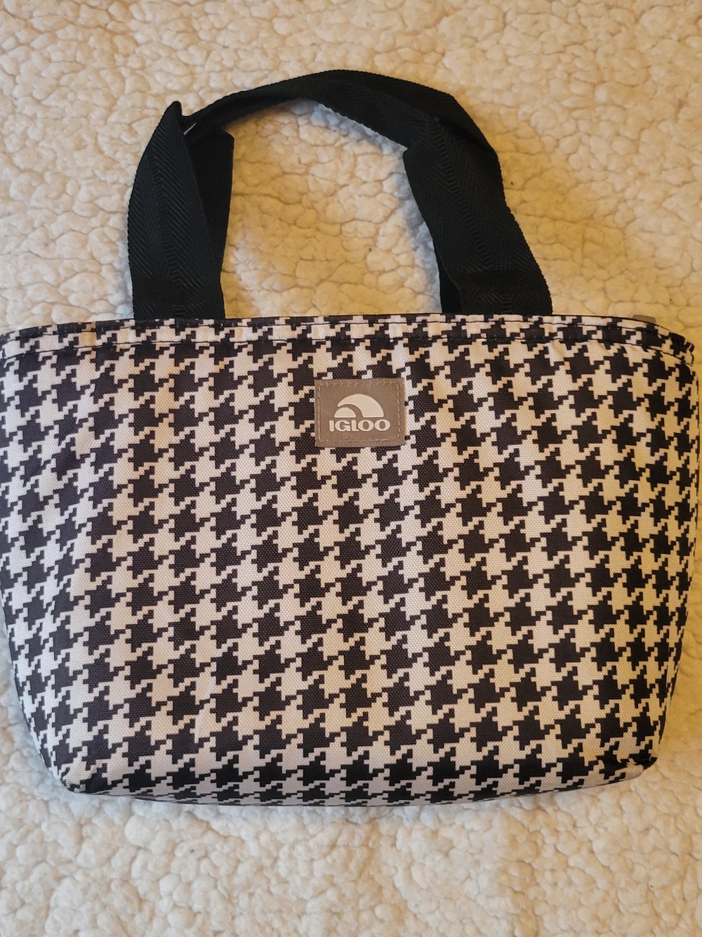 Igloo Black & White Houndstooth Men’s Tote Cooler Bag